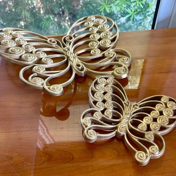 Mid Century Modern Burlwood Butterfly Wall Art Set of 2 - Picture 15 of 16